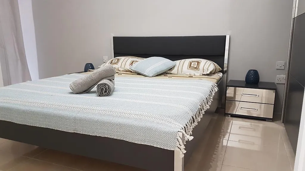 Spinola Seafront Apartment St. Julian's 0*,  Malta